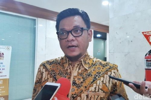 Golkar Apresiasi Buruh & Mahasiswa yang Demo UU Ciptaker dengan Damai